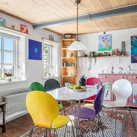 בית נופש 3 Bedroom Cozy In
