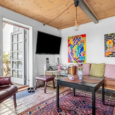 3 Bedroom Cozy In *