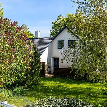 3 Bedroom Cozy In