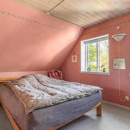 3 Bedroom Cozy In בית נופש Store Fuglede
